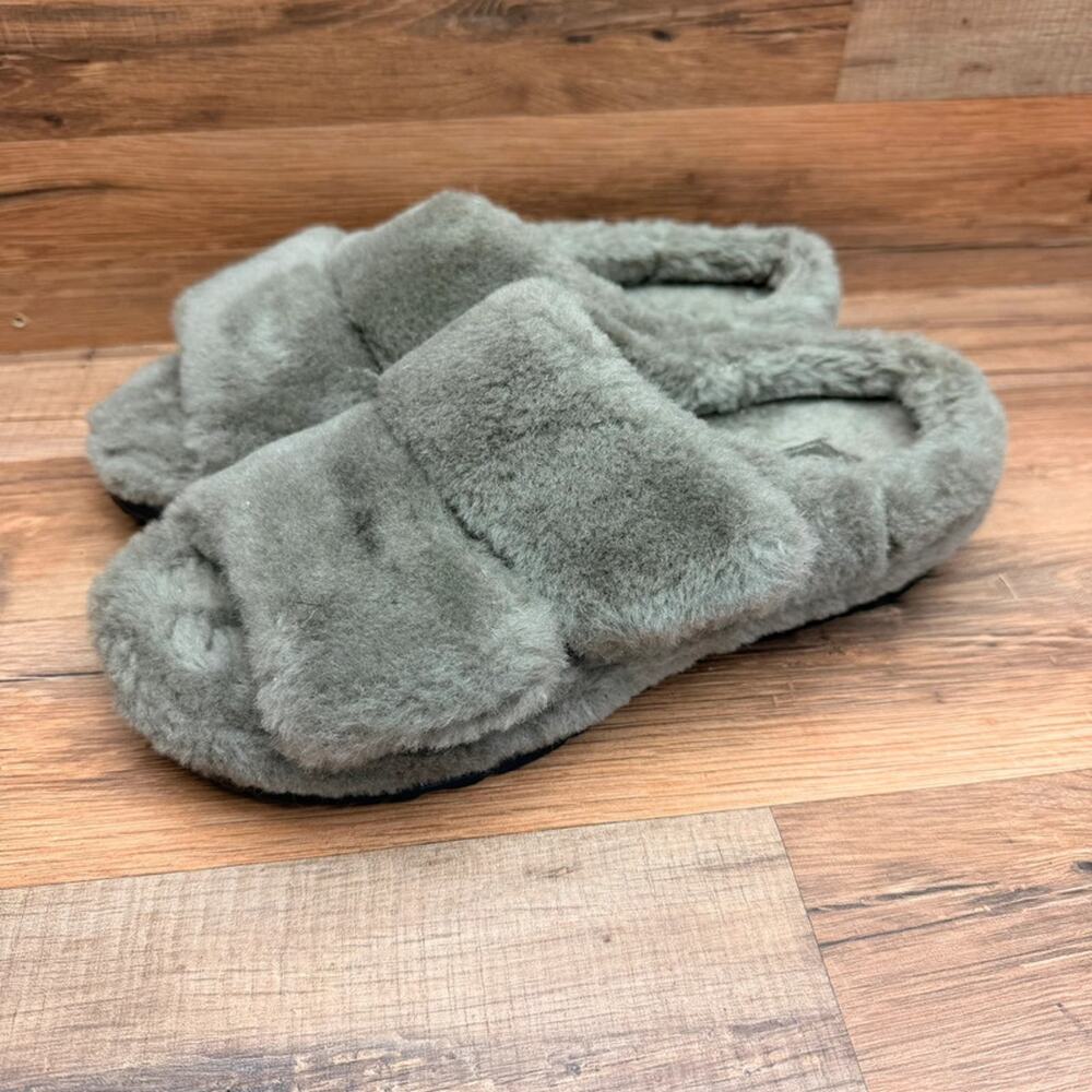 UGG Womens Sz 8 Fluff That Slippers Comfort Casual Gray Sheepskin Fluff